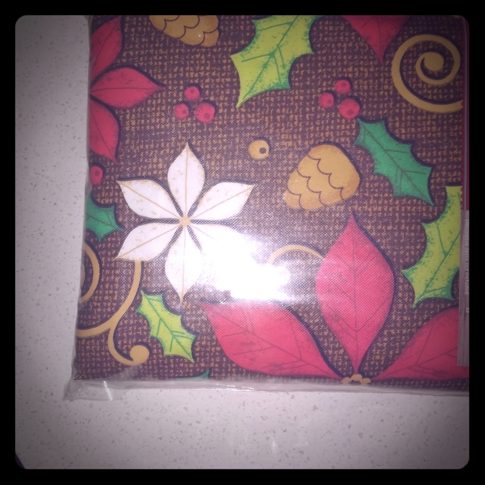 Christmas Table Cloth vinyl with backing 106 x 60